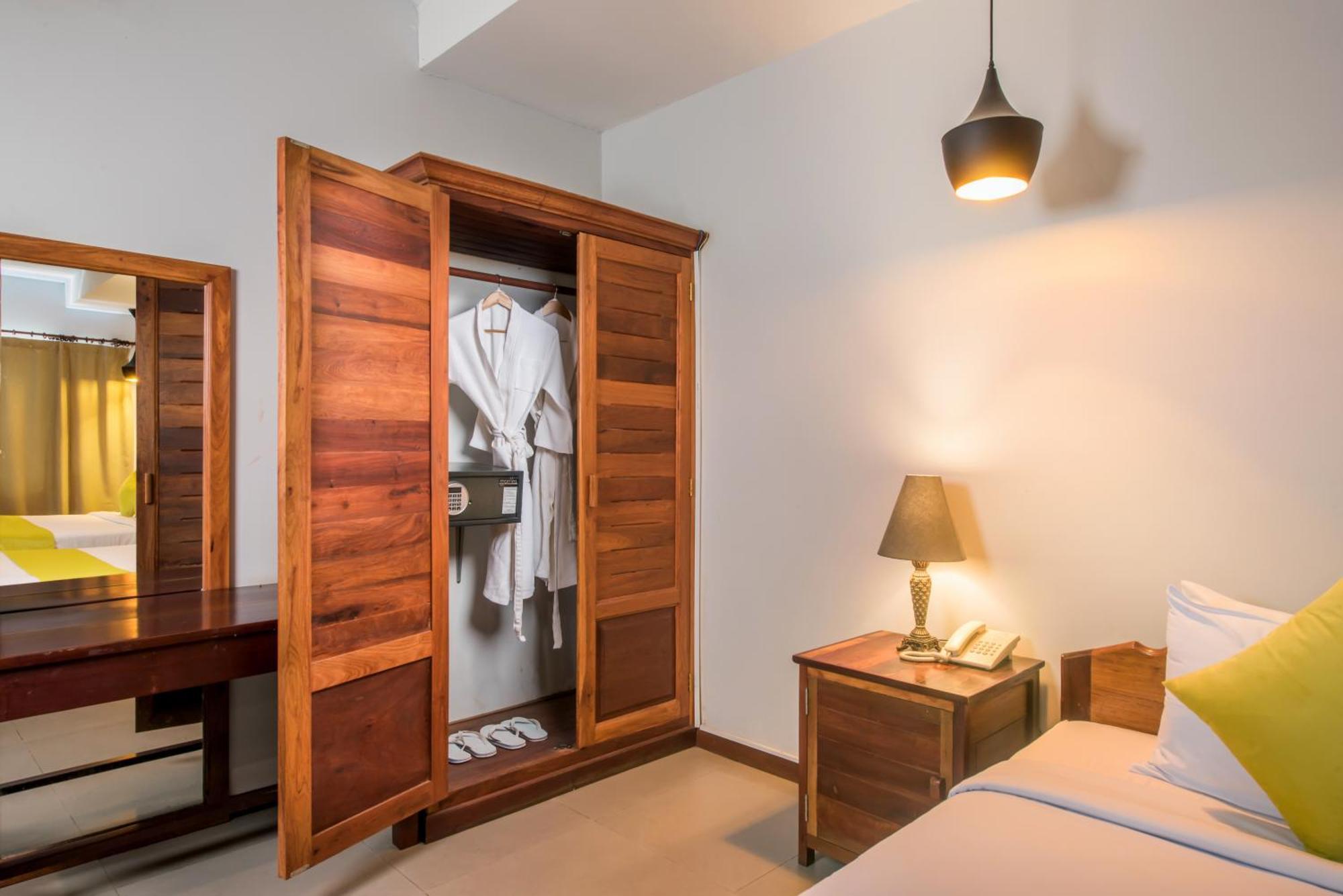 Indra Porak Residence Hotel Siem Reap Bagian luar foto
